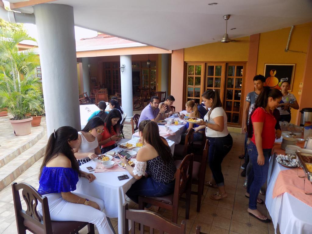 Hotel Los Pinos Manágua Exterior foto